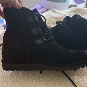Ladies Ugg  Black Suede Lace-Up Ankle Boots